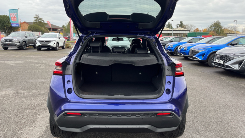 Nissan Juke 1.0 DiG-T Tekna 5dr Petrol Hatchback